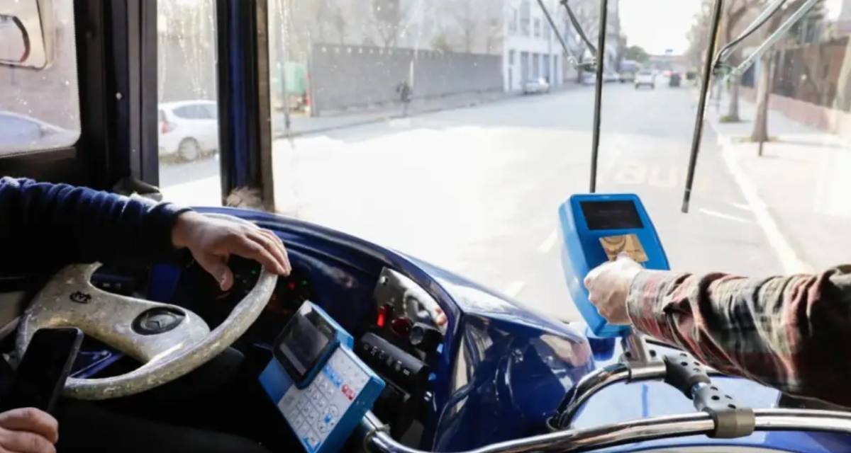 Rigen desde este lunes nuevos aumentos en trenes y colectivos: ¿Cuánto costará viajar en transporte público ahora?