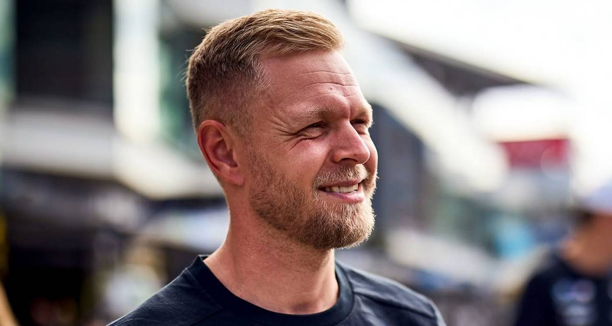 NASCAR: Kevin Magnussen pasó por Carburando a horas de su debut en San Diego