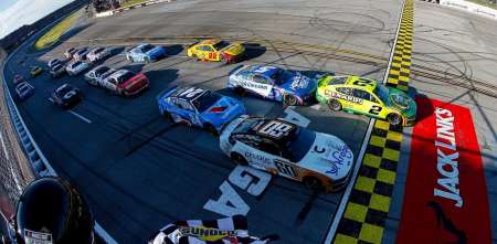 NASCAR: Cindric se llevó la victoria tras un final milimétrico en Talladega