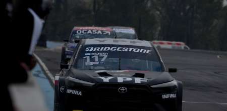 TC2000: ¿Qué diferencias hay entre la Corolla Cross de calle y la de competición?