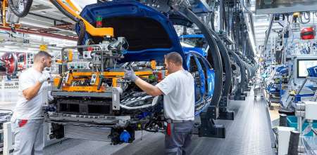 La producción de autos cayó un 19% en noviembre en Argentina