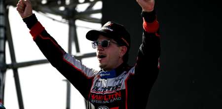 TC: ¡Impoluto! Lugón presentó el diseño de su Mustang para el 2026