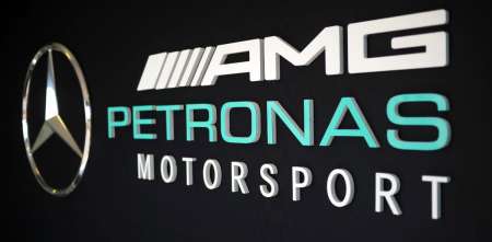 F1: con Alpine expectante, Mercedes analiza una solución para evitar cambios en el motor 2026