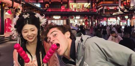 F1: antes de disputar el GP de China, Colapinto compartió imágenes de su divertido recorrido por Shanghái