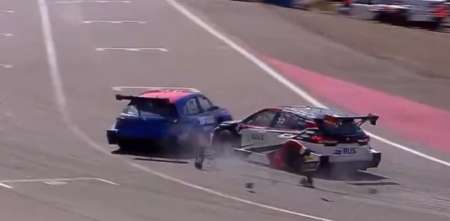 TC2000: un derrape de Aldrighetti provocó un fuerte choque con Ponce de León en el Zonda