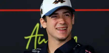 "Siento que les estoy dando lo que yo sentía de chico", el emotivo mensaje de Colapinto para sus fanáticos más pequeños