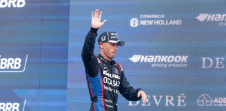 TCR South America: Leonel Pernía subió a lo más alto del campeonato tras el “Súper Challenge” de Interlagos