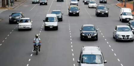 ¿Pueden sacarte la licencia de conducir por manejar demasiado cerca del auto de adelante?