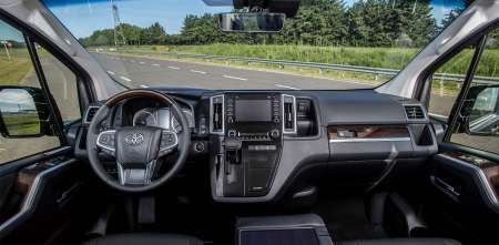 Toyota expande la Hiace y agrega asientos