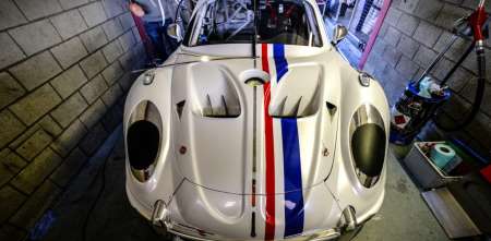 ¡Un intruso! Herbie se metió en las 24 Horas de Spa