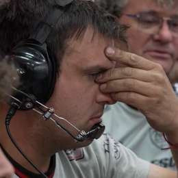 TC: ¡Desazón total! Así reaccionó el box de Werner a su abandono en la final en Toay