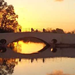 Pueblos bonaerenses con río: cinco opciones ideales para refrescarse cerca de Buenos Aires