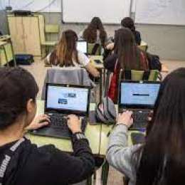 La educación post-pantalla: realidad aumentada en las aulas latinoamericanas