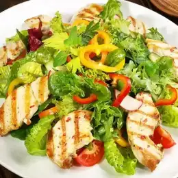 Salud y bienestar: el arte de la ensalada perfecta