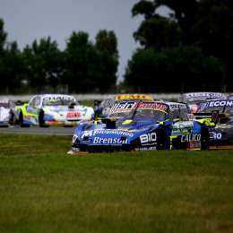 TC Mouras: Lucas Carabajal ganó y gritó campeón en La Plata