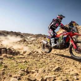Dakar 2026: con Benavides en P7, Schareina lidera la primera parte de la Etapa Maratón