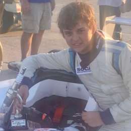 Tiene 14 años, su ídolo es Fangio y fue campeón en Estados Unidos ¿De quién se trata?