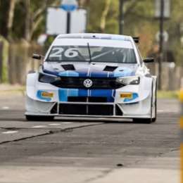 ¡Calentando motores! El TC2000 tuvo su primer contacto con el callejero de Buenos Aires