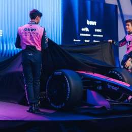 F1: El blooper de Gasly en la presentación del A526 que no se vio en la transmisión