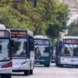¿Qué líneas podrían adherir al paro de colectivos en el AMBA?