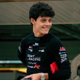 Un piloto argentino tendrá una nueva experiencia en el automovilismo europeo y será compañero de Valentino Rossi