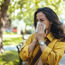 Salud y bienestar: cómo blindar las vías respiratorias ante las alergias y virus del otoño