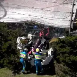 IndyCar: ¡Atravesó la valla! Scott McLaughlin sufrió un fuerte y aterrador accidente en Barber