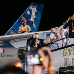 Cómo armar un viaje low cost al Mundial 2026: trucos clave para gastar menos y ver a la Selección