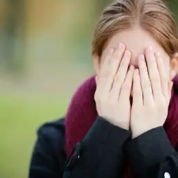 Salud y bienestar: guía práctica para abordar y desactivar un ataque de pánico en el hogar