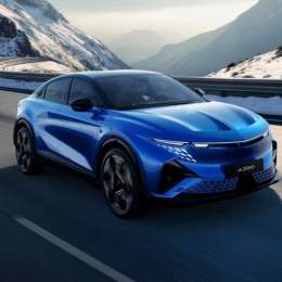 Franco Colapinto: cuánto vale el auto con el que llegó al Filming Day de Alpine