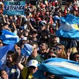 F1: "Habrá 700.000 personas en la exhibición", la apuesta de los managers de Colapinto