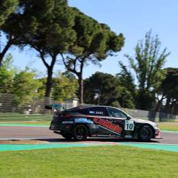 TCR Italy: Ramiro Zago comenzó muy competitivo en el inicio del fin de semana en Imola