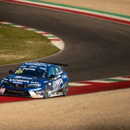 TCR Europeo: Tiago Pernía cerró el segundo entrenamiento en Spa dentro del top 15