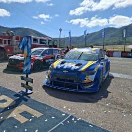 TC2000: Franco Vivian: "Vi que la carrera se iba a definir en los boxes"