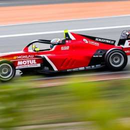 F4 Española: Arnaudo concretó una buena remontada y un golpe lo dejo afuera a Bulbarella en Portugal