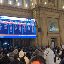 Volvió a funcionar el Tren Roca tras sufrir demoras y cancelaciones por una falla eléctrica en Constitución