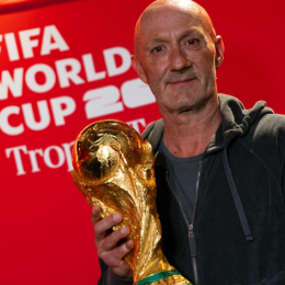 Del Mundial a las pistas: los futbolistas que jugaron una Copa del Mundo y luego corrieron en autos