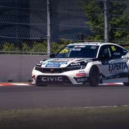 TCR Europe: ¡Argentino en el podio! Tiago Pernía finalizó 3° en la Carrera 1 de Hungría