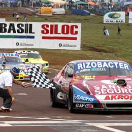 TC: en el día del piloto, Ortelli dio cátedra y se convirtió en el primer ganador en Posadas