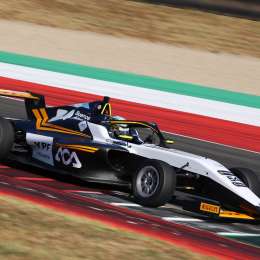 F4 Italiana: buen avance del Alpha 54 Racing en el sábado de Mugello