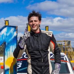 Ale se quedó con el Sprint del Top Race en Junín