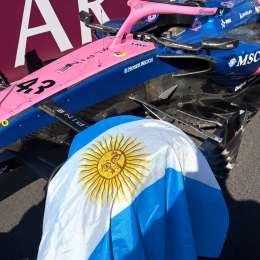 F1: la historia detrás de la bandera que recibió Colapinto en Madrid