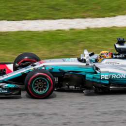 La espectacular vuelta de Hamilton que muestra todos los secretos de Sepang