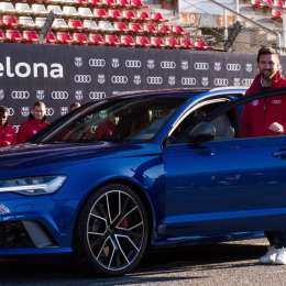 La lujosa colección de autos de Lionel Messi