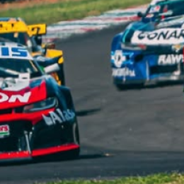 ¿Quiénes serán los principales responsables de trabajar en el Camaro de Álvarez dentro del TCM Racing Team?