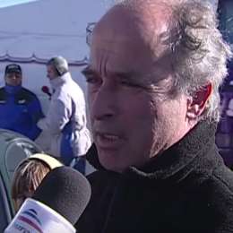 Caro comunica la conferencia para el lunes a las 17 