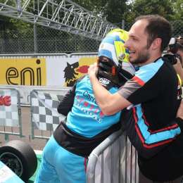 Argentina en el podio de Monza de la mano de Carrara