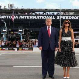 Ni la presencia de Donald Trump pudo con la lluvia en Daytona