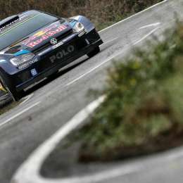 Reconsideran el tiempo de Ogier y vuelve a la punta