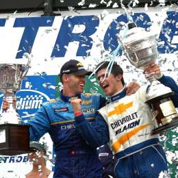 A paso firme el Granadero en 2006